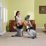 Vision Fitness R2250 Simple háttámlás szobakerékpár