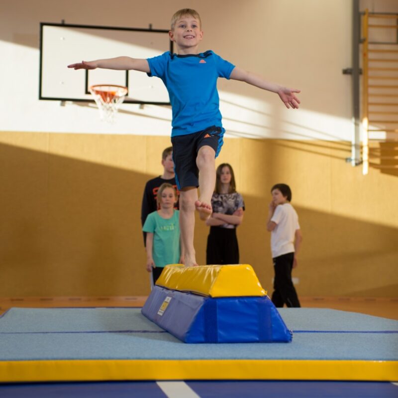 reivo-tornagerenda-gyerekeknek-02 Reivo Tornagerenda gyerekeknek