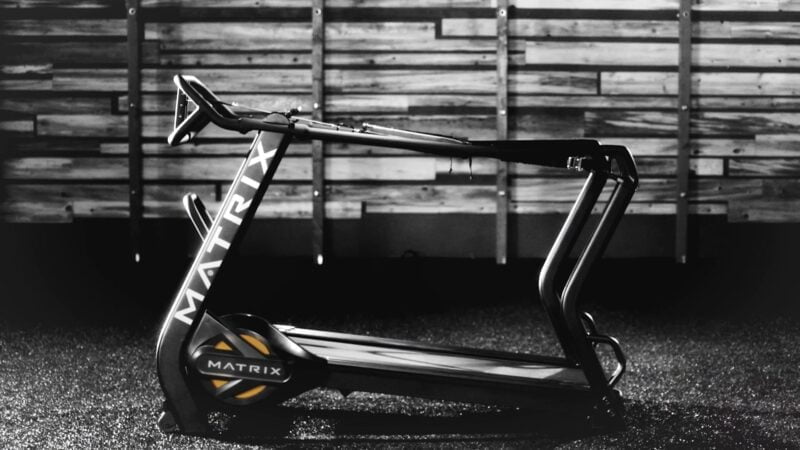 matrix-fitness-s-drive-performance-training-futopad-03 Matrix Fitness S-Drive Performance trainer futópad