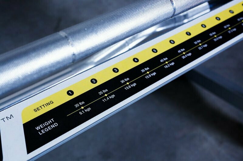 MX Select MX-80 állítható kézi súlyzószett állvánnyal 9,8-36,4kg-ig