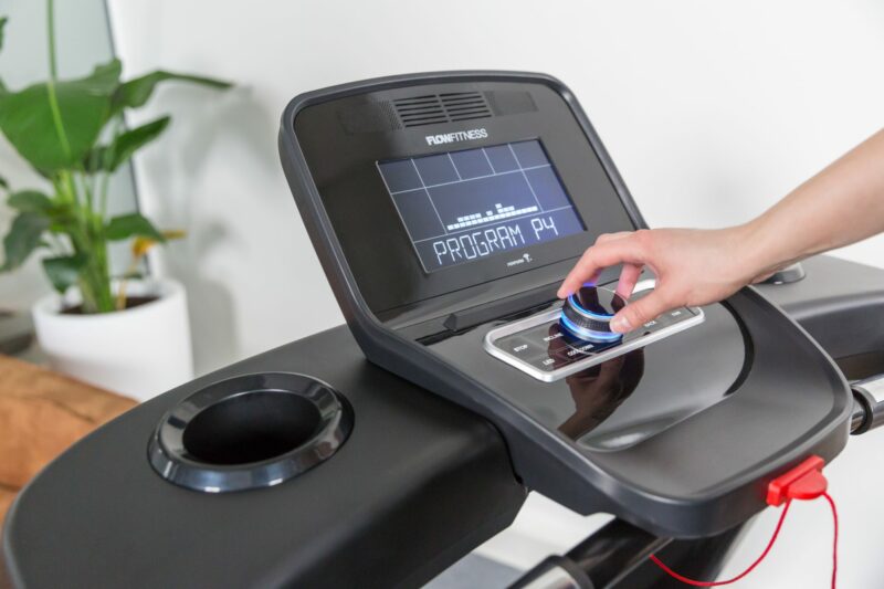 Flow Fitness Perform T2i profi futópad