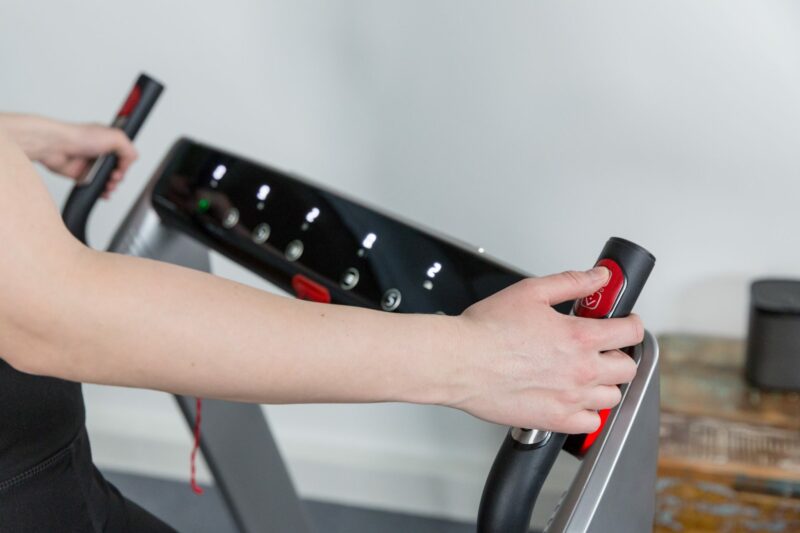 Flow Fitness Runner DTM400i futópad