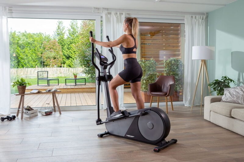 Christopeit sport EL 8000 ergométeres elliptikus tréner