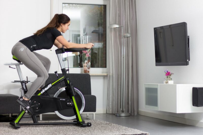 virtufit_etappe_1_indoor_bike_szobakerekpar_02 VirtuFit Etappe 1 indoor bike szobakerékpár