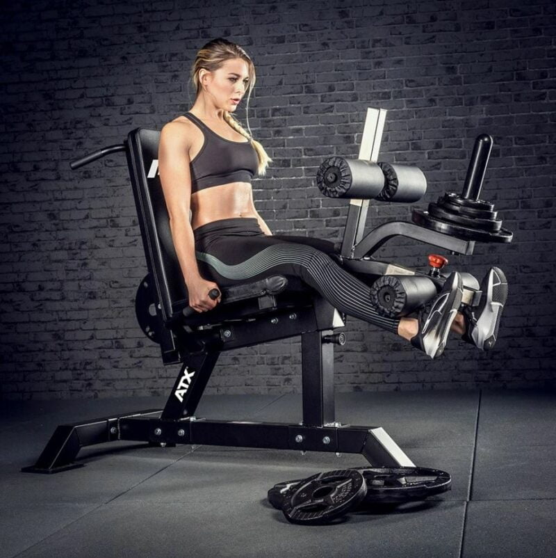 ATX Kombinált combfeszítő és combhajlító gép