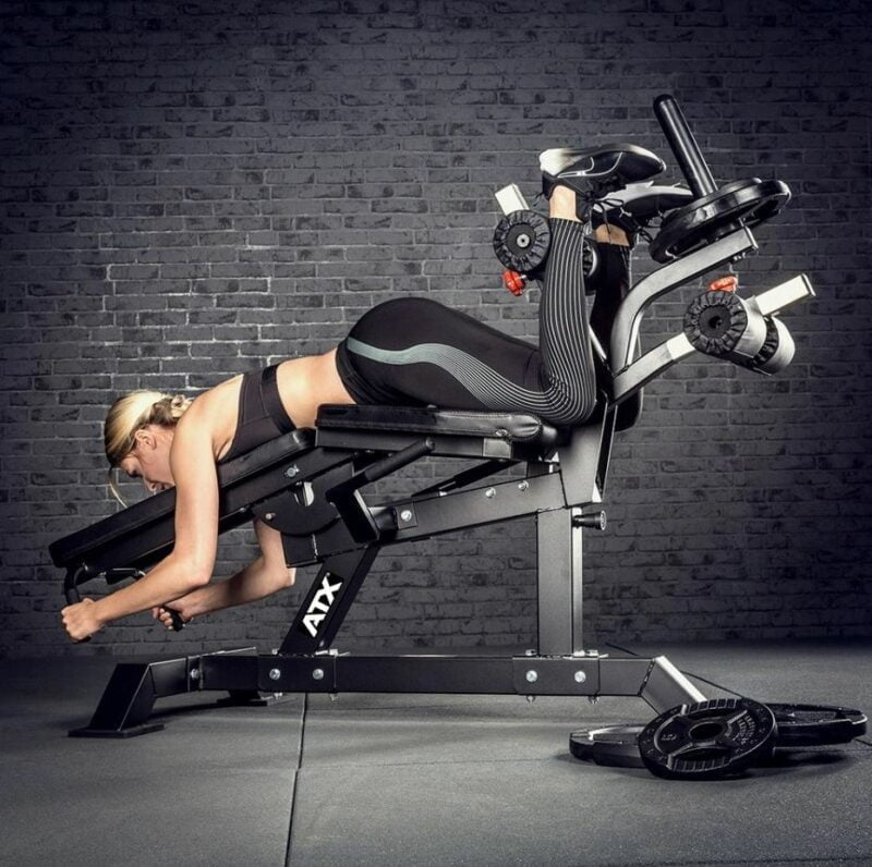 ATX Kombinált combfeszítő és combhajlító gép