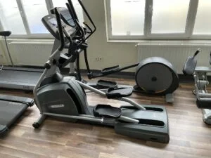E1x használt edzőtermi elliptikus tréner