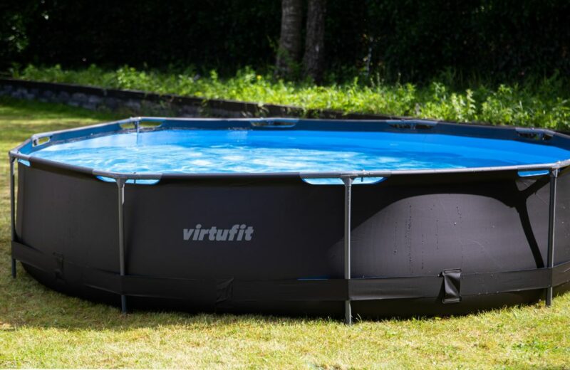 VirtuFit Fémvázas medence vízszűrővel 305x76cm