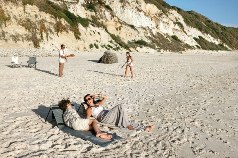 VirtuFit Állítható háttámlás, összecsukható kempingpléd és strandszőnyeg - bézs