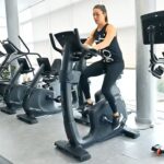FFiTTech Pro Dynamic edzőtermi elliptikus tréner TFT kijelzővel