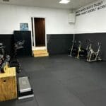 Flow Fitness Gumipadló edzőterembe vízálló SBR réteggel 100x100x2cm