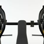 BH Fitness Chest Press - Konvergált isolaterális szabadsúlyos melltőlnyomó gép