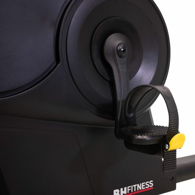 BH Fitness Inertia H730 profi edzőtermi szobakerékpár LED kijelzővel