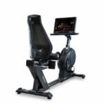 BH Fitness Inertia H778 profi edzőtermi háttámlás szobakerékpár 19" Smart Focus kijelzővel