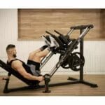 bh-fitness-kombinalt-45°-os-hack-guggolo-es-labtolo-gep-g530-02 BH Fitness Kombinált 45°-os hack guggoló és lábtoló gép