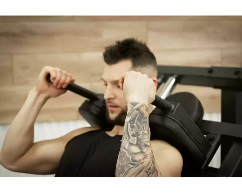 bh-fitness-kombinalt-45°-os-hack-guggolo-es-labtolo-gep-g530-07 BH Fitness Kombinált 45°-os hack guggoló és lábtoló gép
