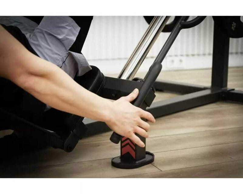 bh-fitness-kombinalt-45°-os-hack-guggolo-es-labtolo-gep-g530-08 BH Fitness Kombinált 45°-os hack guggoló és lábtoló gép