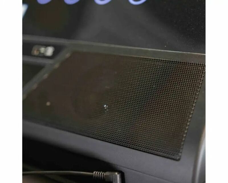 BH Fitness RS1200 fél profi futópad multimédiás TFT kijelzővel