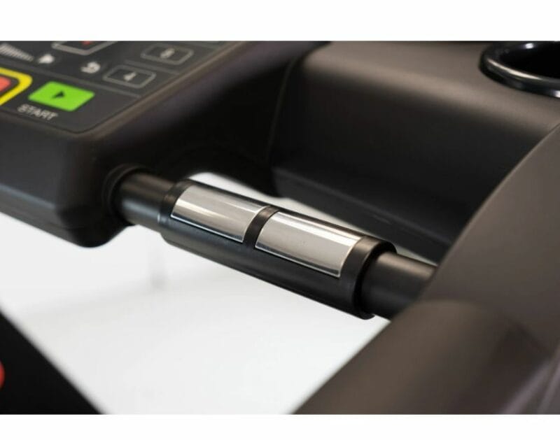 BH Fitness RS2000 profi edzőtermi futópad multimédiás TFT kijelzővel