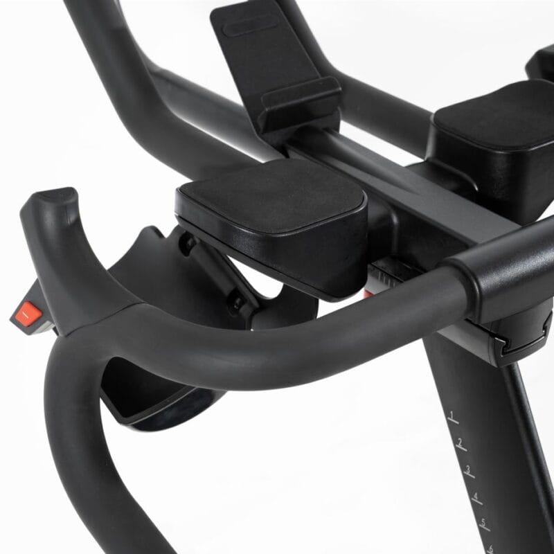 FFiTTech Race Indoor bike 15,6" TFT kijelzővel