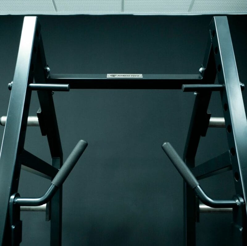 FitnessTech Öves guggoló gép - Pro series