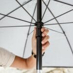 VirtuFit Nagyméretű strand napernyő szélvédővel - 180cm - fekete