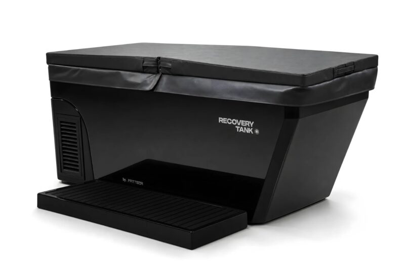 FFiTTech Recovery Tank regenerációs jégkád - fekete