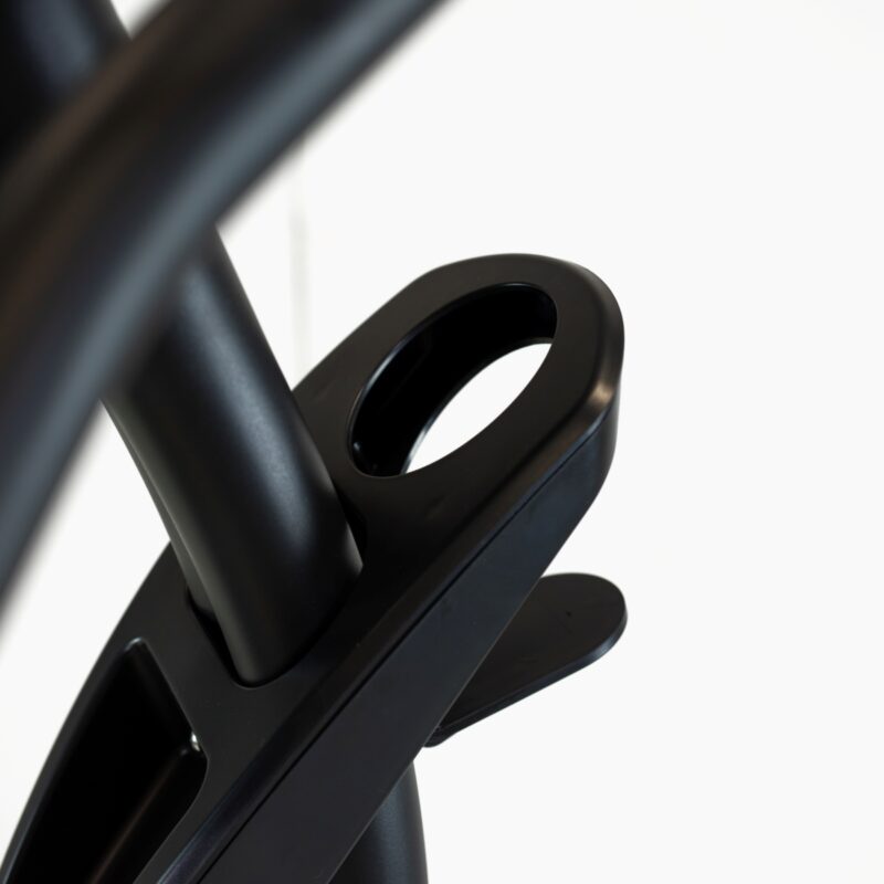 BH Fitness CARBON BIKE RS szobakerékpár multimédiás TFT kijelzővel
