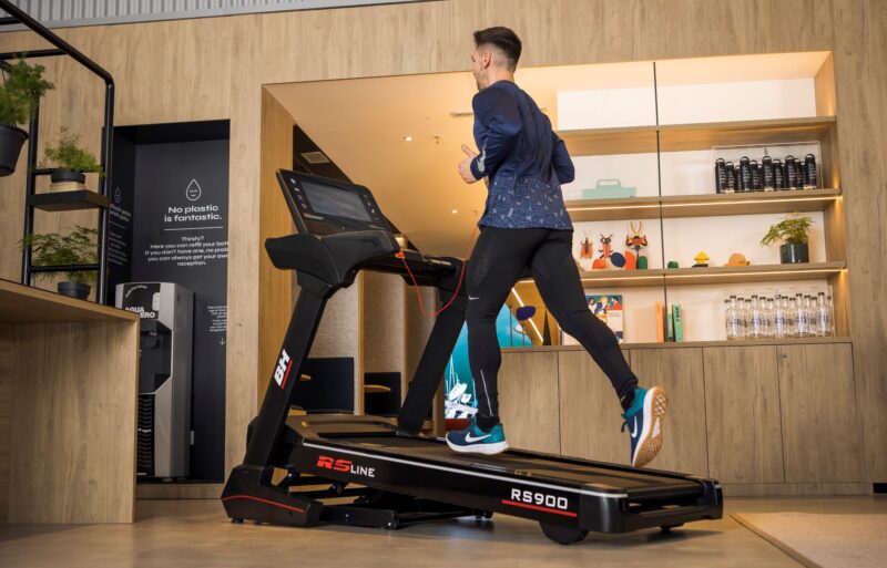 BH Fitness RS900 futópad multimédiás TFT kijelzővel