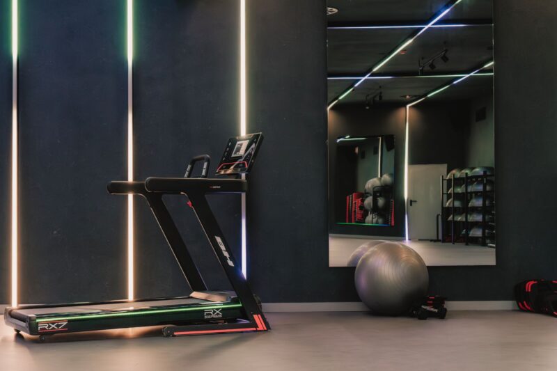 BH Fitness RX7 futópad multimédiás TFT kijelzővel