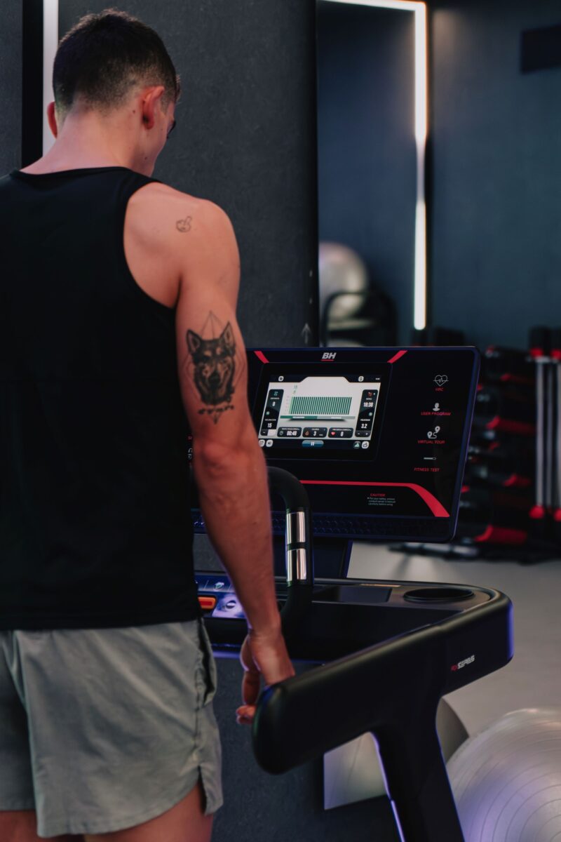 BH Fitness RX7 futópad multimédiás TFT kijelzővel