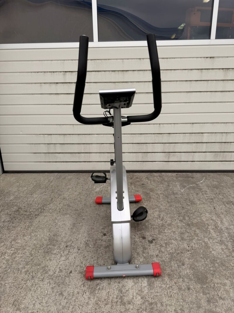 Christopeit sport ET6 csomagsérült szobakerékpár