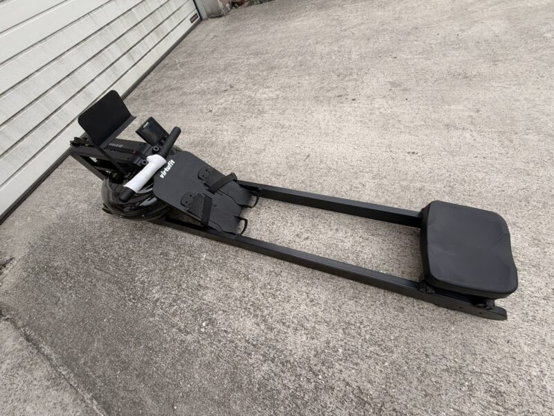 VirtuFit Elite víz ellenállásos csomagsérült evezőpad